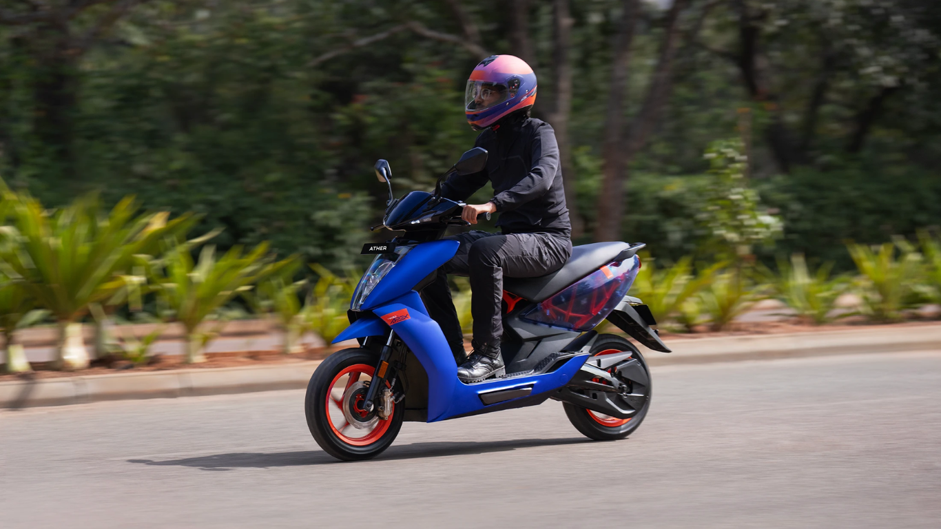 Ather 450 Apex (5).png