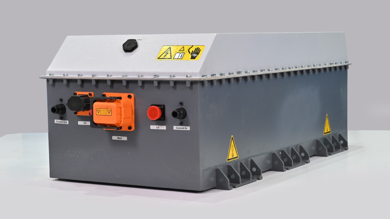 40kWh liquid cooled HV battery pack.