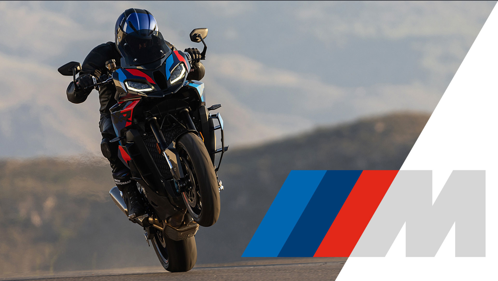 BMW M 1000 XR (1).png