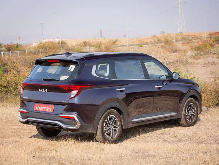 Kia Carens Spied 3.webp