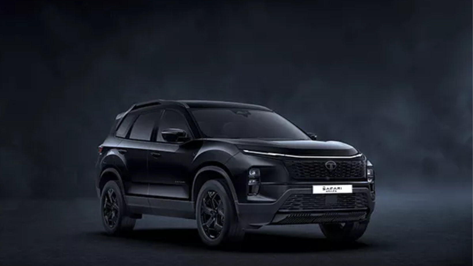 Tata Safari Dark Edition.