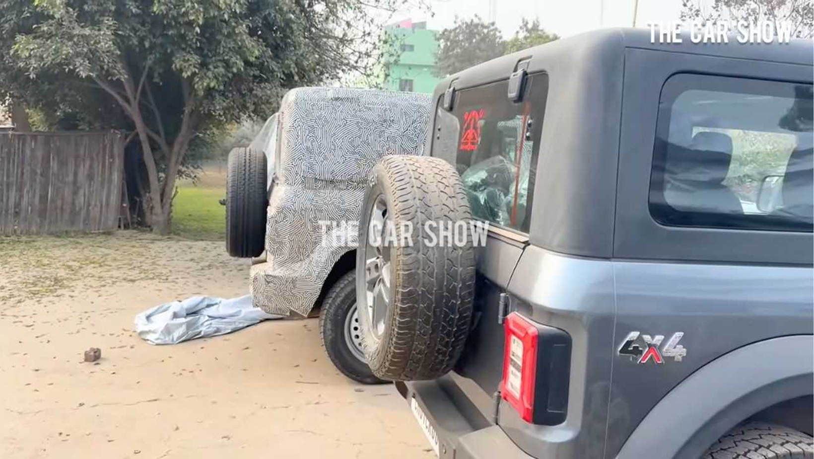 Thar 5 Door and Thar 3 Door.png