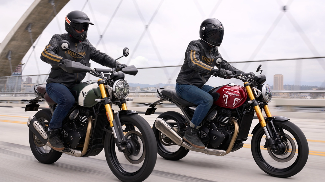 Triumph Scrambler 400 and Speed 400