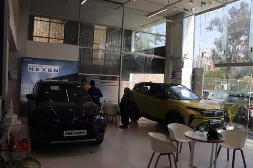 Sab Motors Interior Image Sab Motors Interior Image