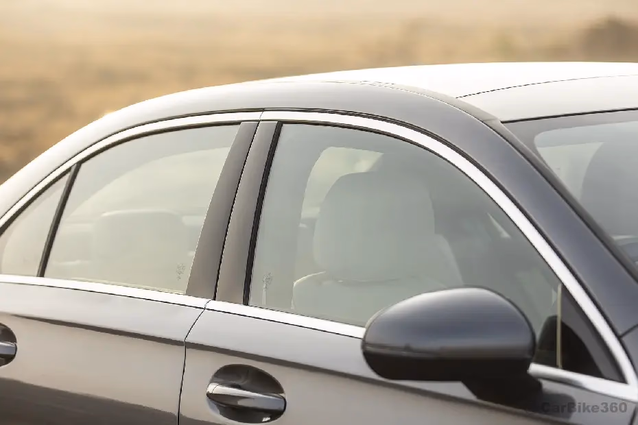 Mercedes-Benz A-Class Limousine Side Glass Housing