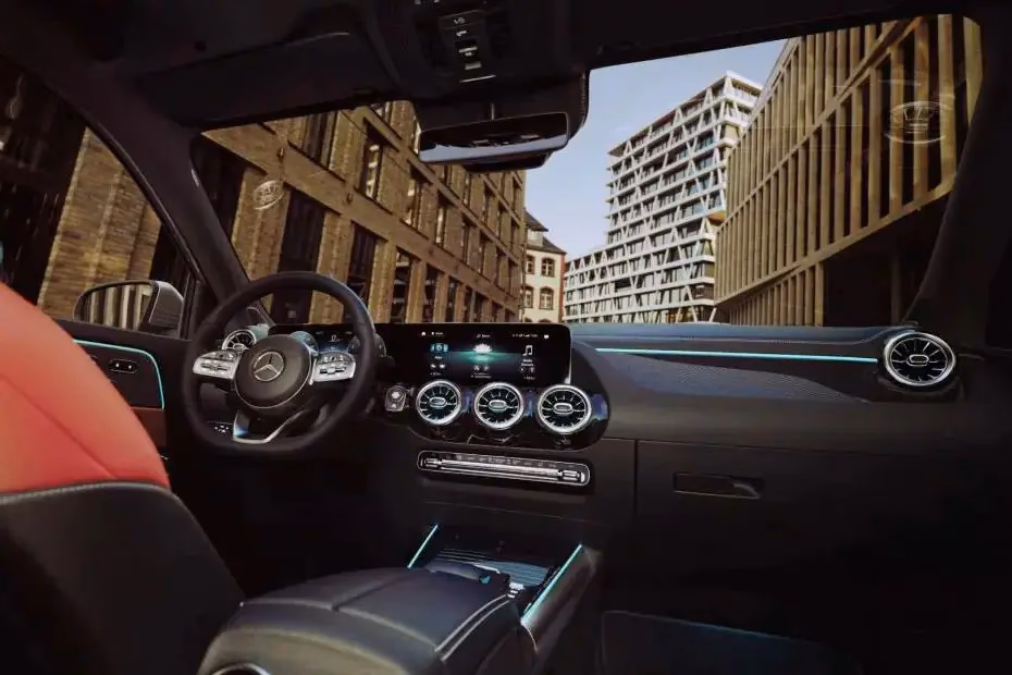 मर्सिडीज-बेंज AMG GLA35 डैशबोर्ड मर्सिडीज-बेंज AMG GLA35 डैशबोर्ड
