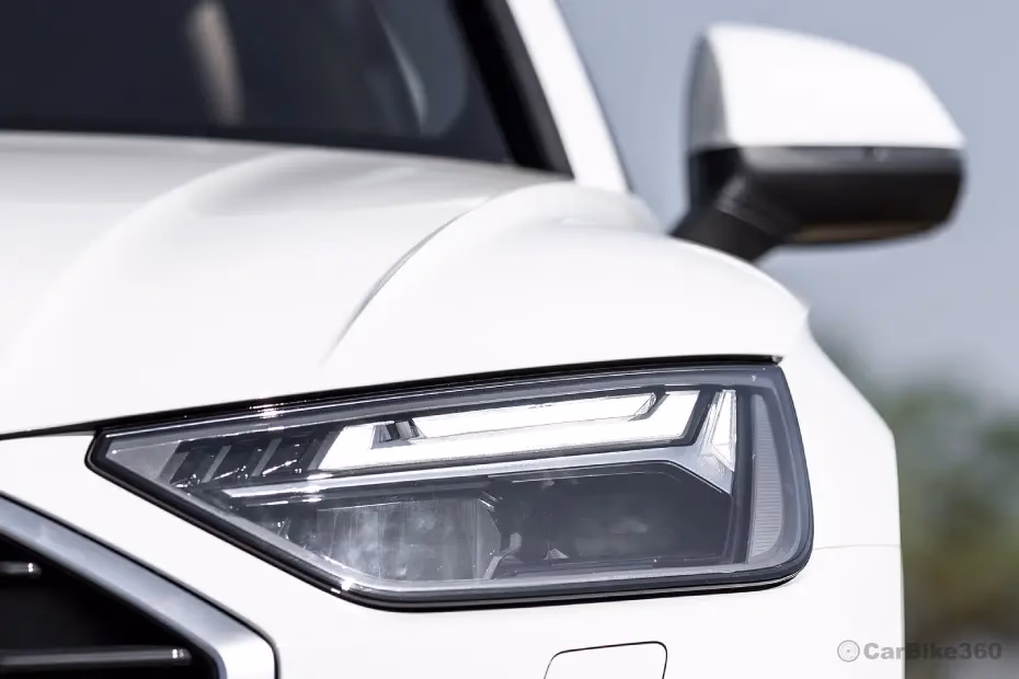 Audi Q5 Headlight