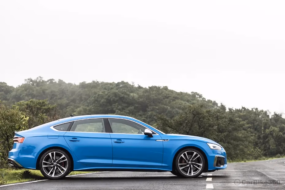 Audi S5 Sportback Right Side View