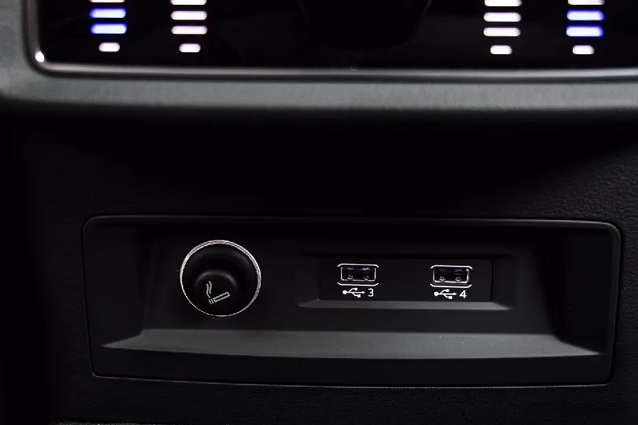 Audi Q8 USB Port/Wireless Charging