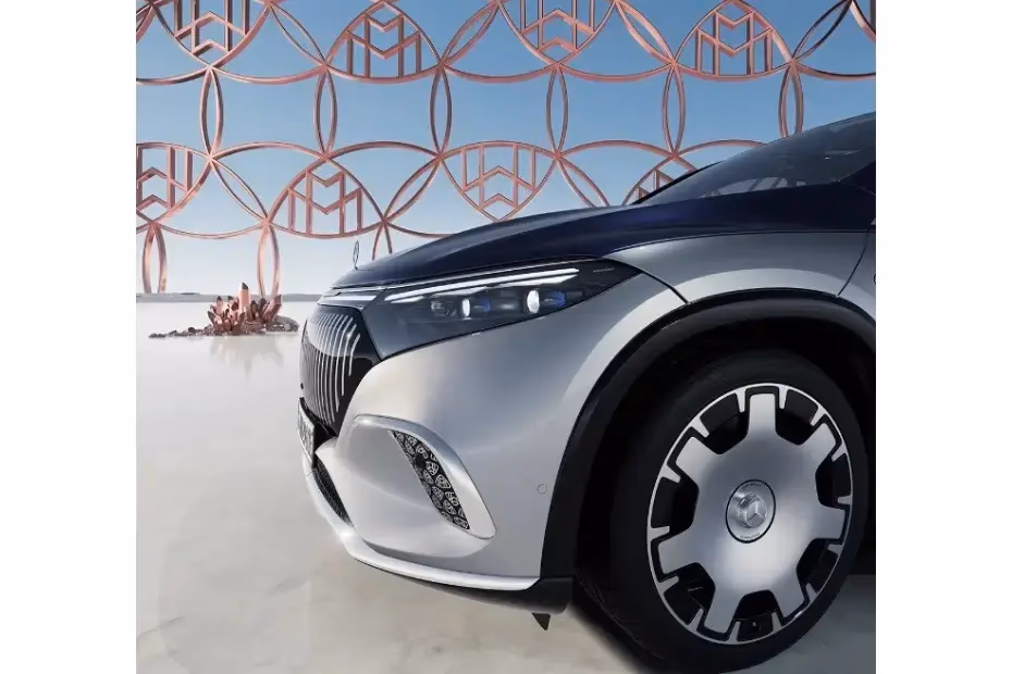 Mercedes Benz Maybach EQS SUV Front Tyre
