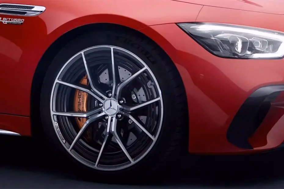 Mercedes-AMG-GT63-S-E Tyre