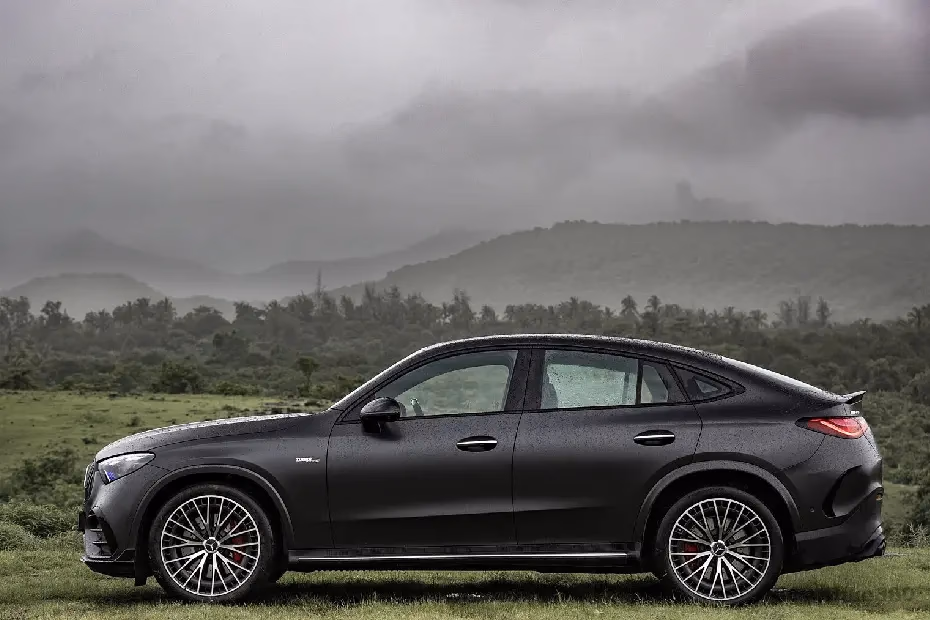 Mercedes-benz Amg Glc43 Coupe Left Side View Mercedes-benz Amg Glc43 Coupe Left Side View