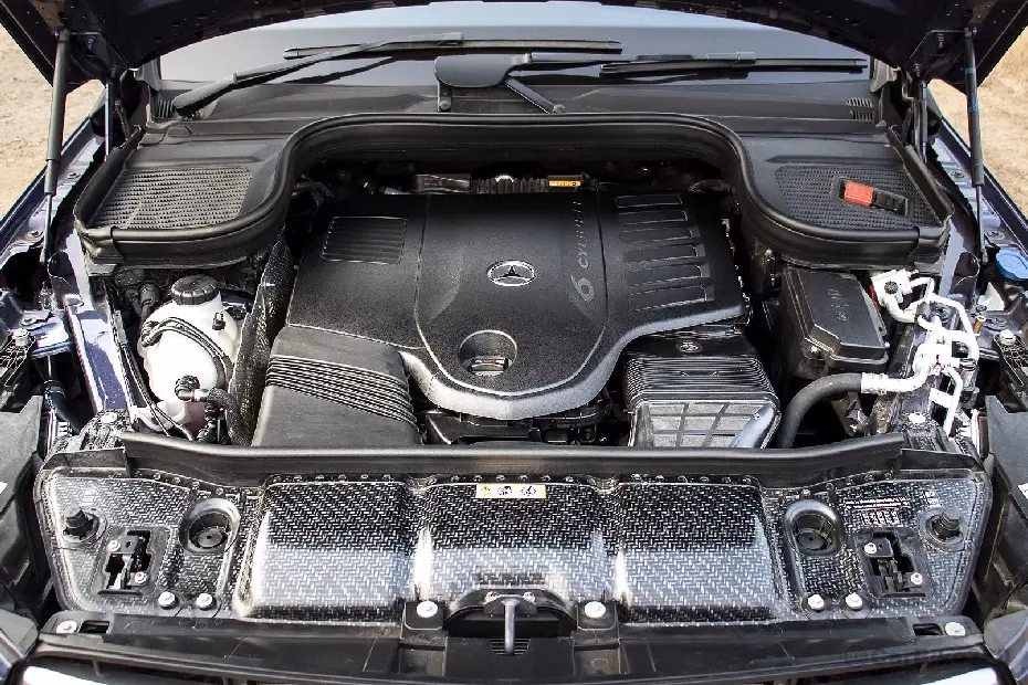 Mercedes-Benz GLS Engine Shot Mercedes-Benz GLS Engine Shot
