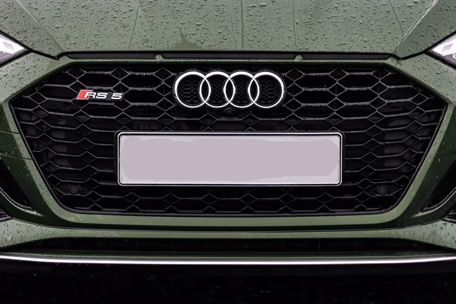 Audi RS5 Grille