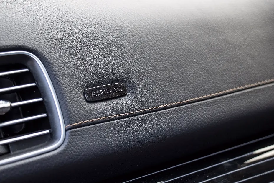 Mercedes-Benz GLS Front Passenger Airbag Mercedes-Benz GLS Front Passenger Airbag
