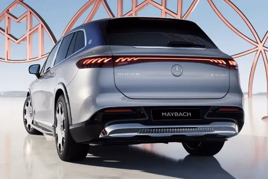 Mercedes Benz Maybach EQS SUV Left Rear