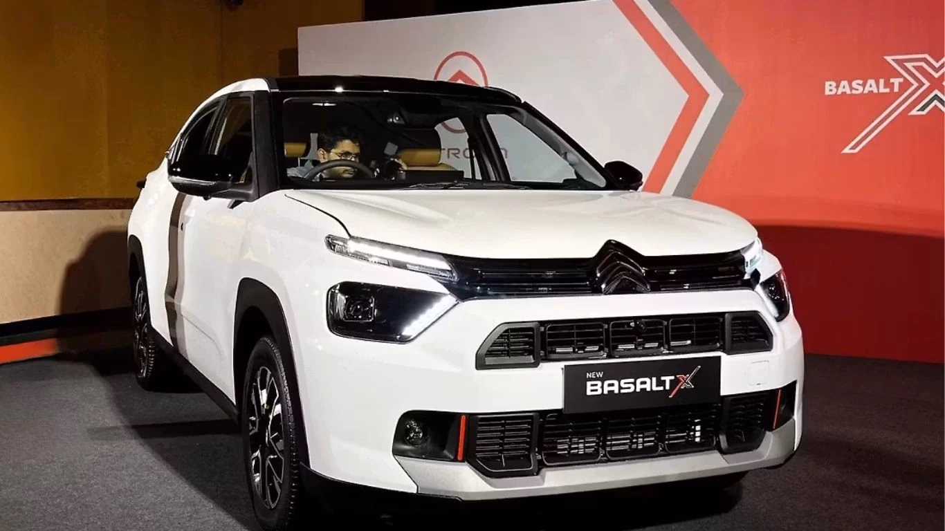 Citroen Basalt X front view Citroen Basalt X front view
