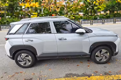 Hyundai Venue EV Right Side View