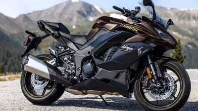 Kawasaki Ninja 1100SX Offer Free Pannier Kit & Finance Deal in 2026