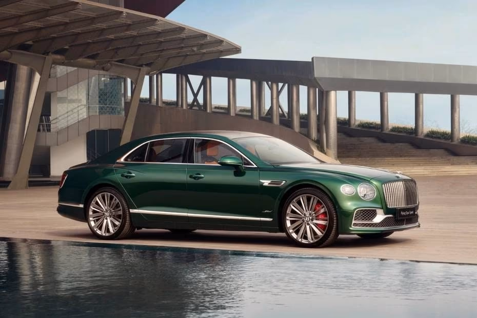 Bentley Flying Spur Left Front Three Quarter Bentley Flying Spur Left Front Three Quarter