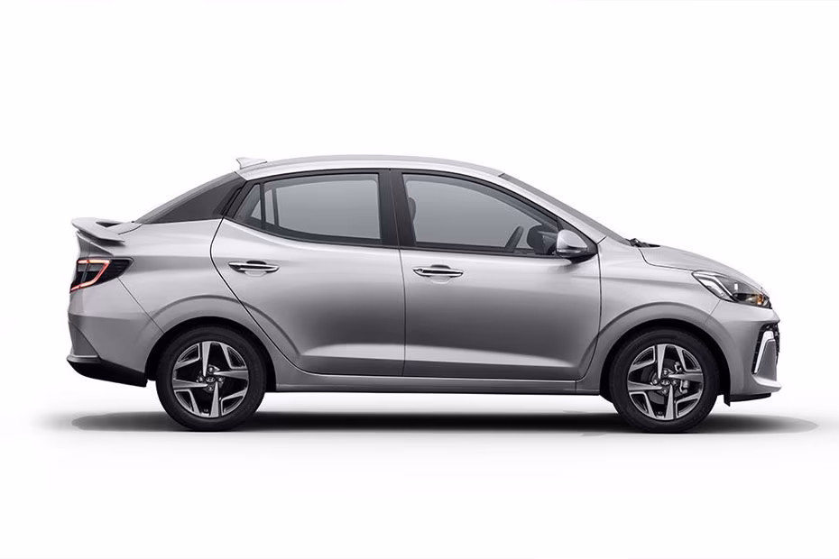 Hyundai_Aura_right-side-view Hyundai_Aura_right-side-view