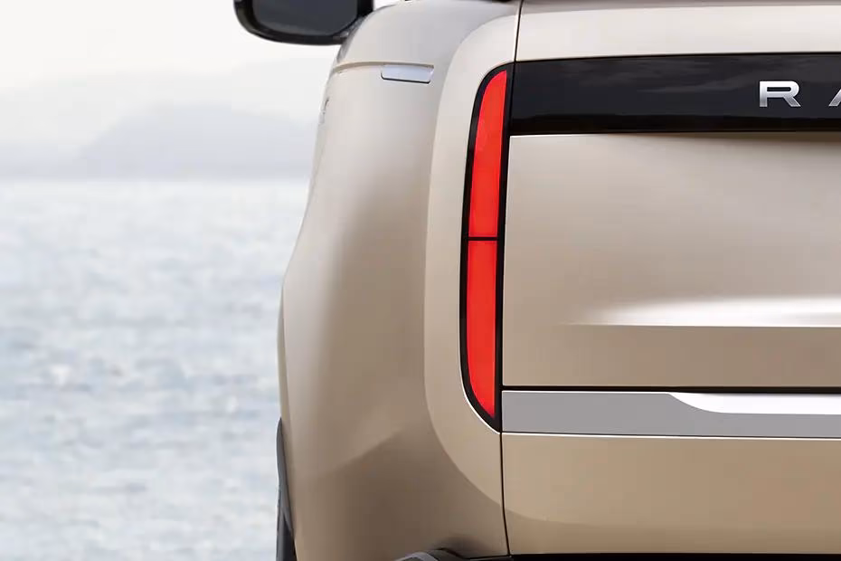 Land-Rover Range-Rover Tail Light