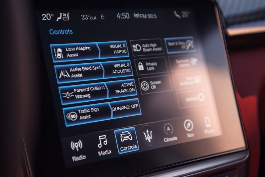 Maserati Ghibli touchscreen Maserati Ghibli touchscreen