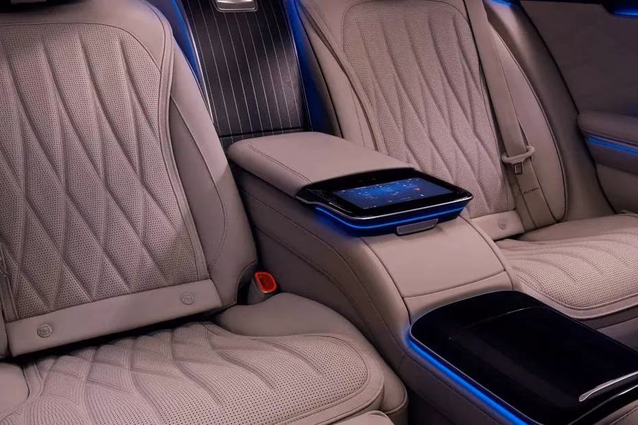 Mercedes-Benz AMG S 63 E Performance Rear Arm Rest Mercedes-Benz AMG S 63 E Performance Rear Arm Rest