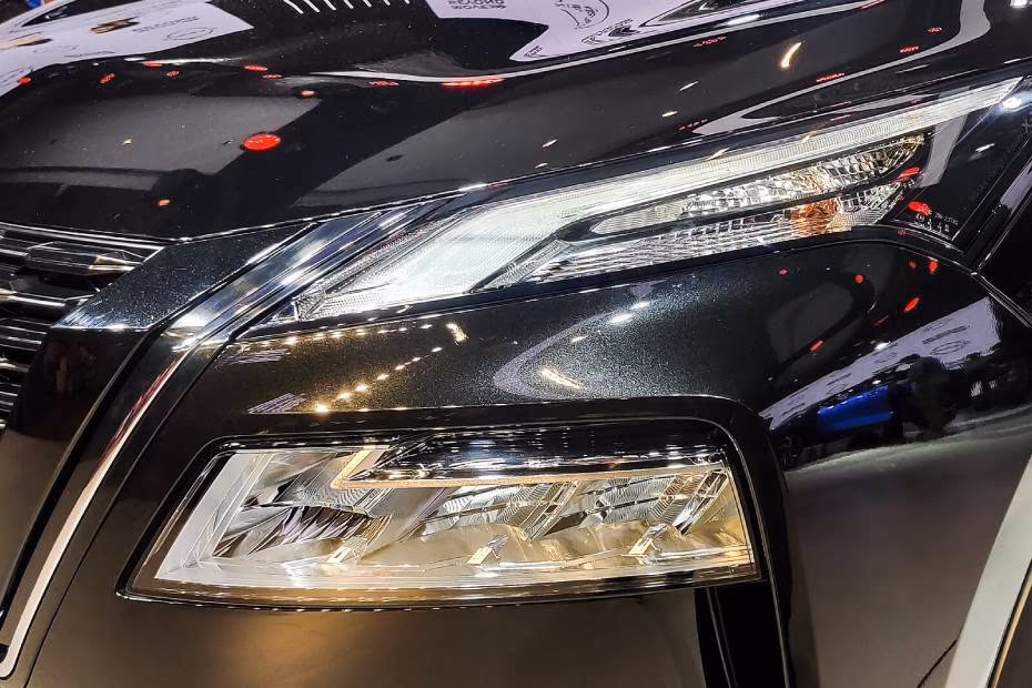 Nissan X-Trail Headlight Nissan X-Trail Headlight
