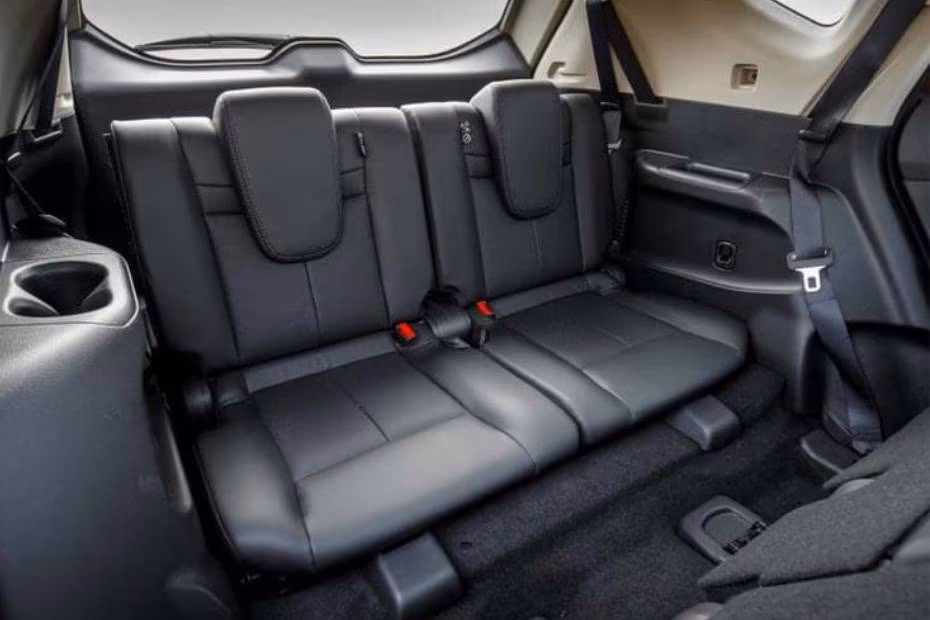 Nissan X-Trail Rear Seat Nissan X-Trail Rear Seat