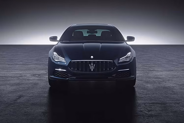 Maserati Quattroporte front Maserati Quattroporte front