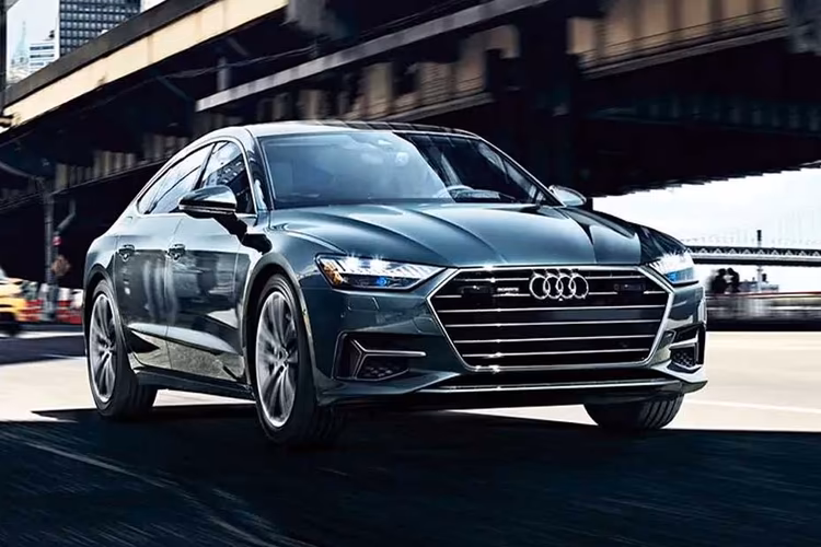 Audi A7 Right Side Front View Audi A7 Right Side Front View