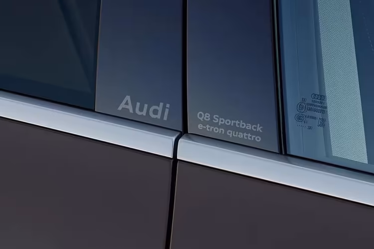 Audi Q8 e-tron Sportback Audi Q8 e-tron Sportback
