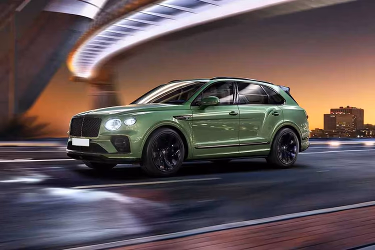 Bentley Bentayga Left Side View Bentley Bentayga Left Side View
