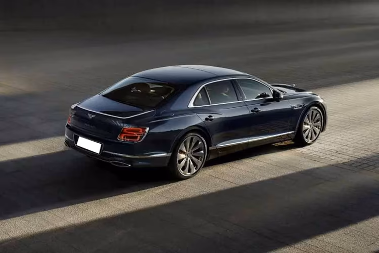 Bentley Flying Spur Right Side Rear View