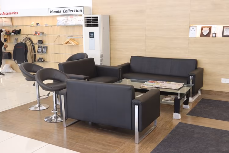 Crown Honda Lounge Area Crown Honda Lounge Area
