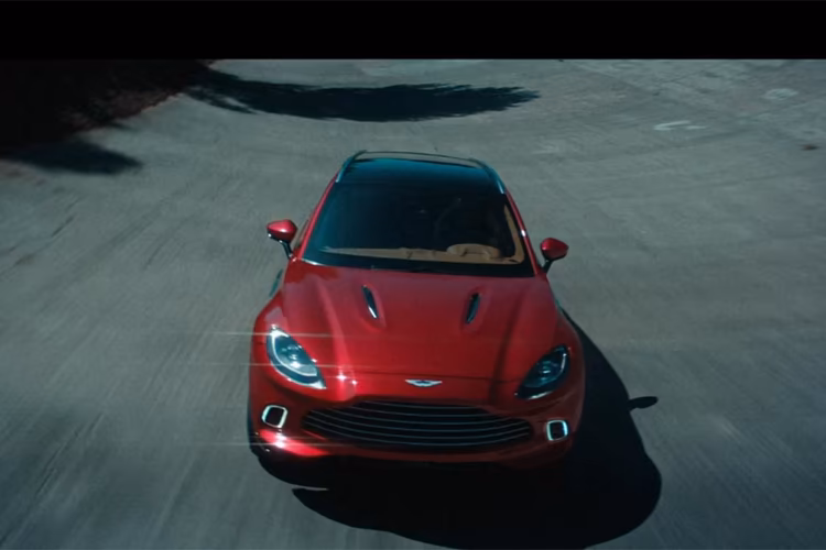 Aston Martin DBX top view Aston Martin DBX top view