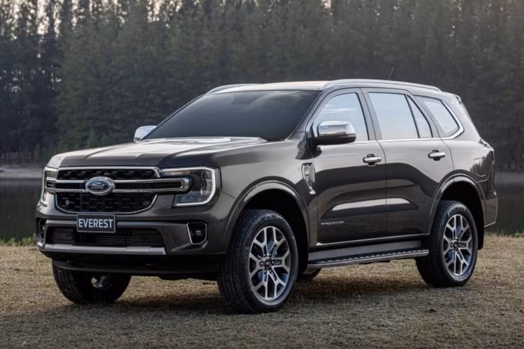 Ford Endeavour 2025 Left Front Three Quarter Ford Endeavour 2025 Left Front Three Quarter
