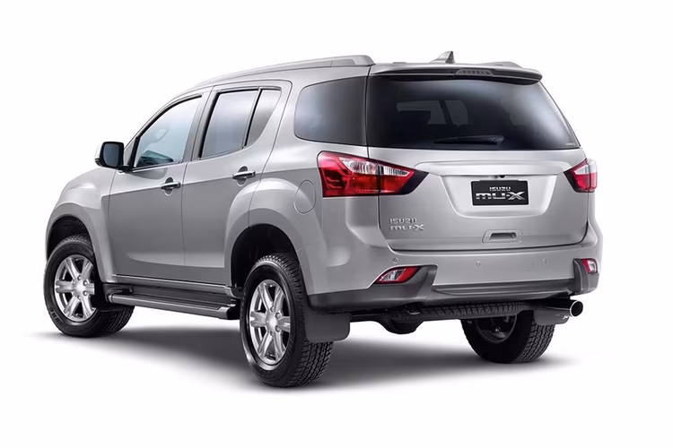 ISUZU MU-X Left Side Rear View ISUZU MU-X Left Side Rear View