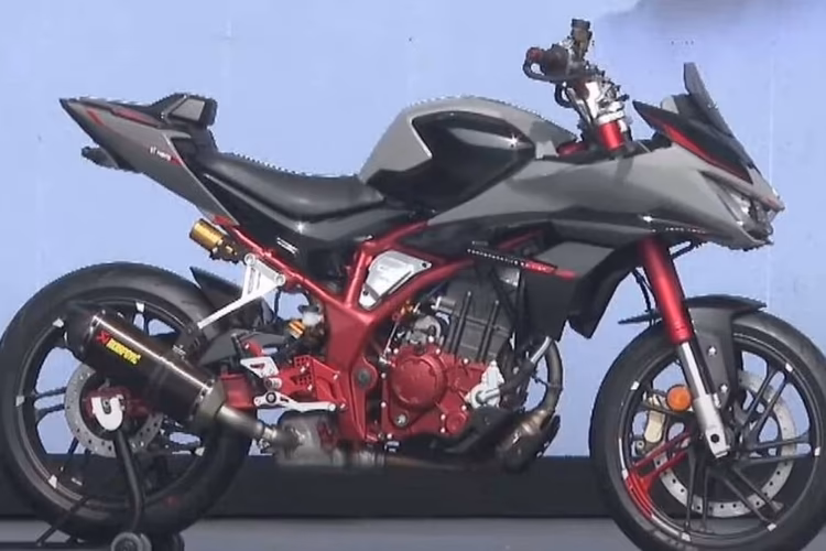 Hero CE001