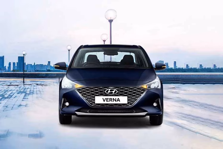 Hyundai Verna Front View Hyundai Verna Front View