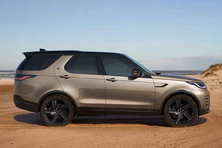 Land-Rover Discovery Right Side View Land-Rover Discovery Right Side View