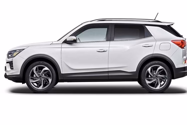 Mahindra New XUV500 Left Side View Mahindra New XUV500 Left Side View