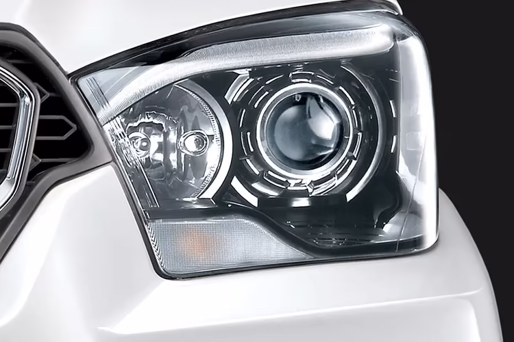 Mahindra Scorpio Headlight Mahindra Scorpio Headlight