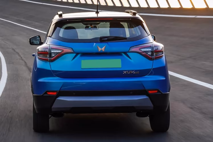 Mahindra XUV400 EV Rear View Mahindra XUV400 EV Rear View