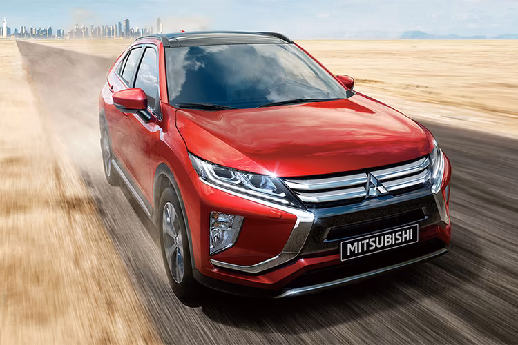 Mitsubishi Eclipse Cross Right Side Front View Mitsubishi Eclipse Cross Right Side Front View