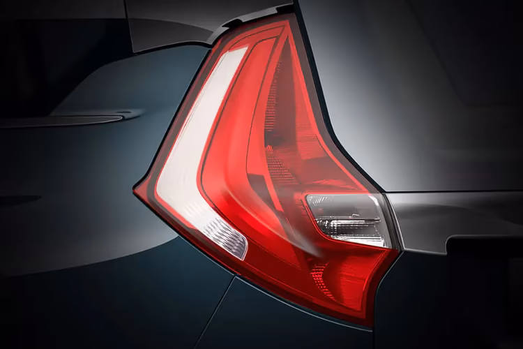 Mahindra Marazzo Tail Light Mahindra Marazzo Tail Light