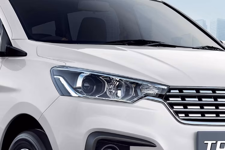 Maruti Ertiga Tour Fog Headlight Maruti Ertiga Tour Fog Headlight