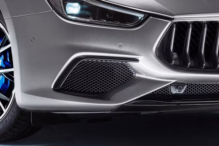 Maserati Ghibli fog lamp Maserati Ghibli fog lamp