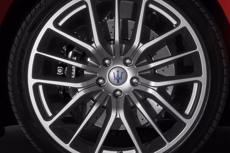 Maserati Ghibli wheel Maserati Ghibli wheel